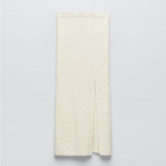 Zara 2-Piece Faux Fur Sweatshirt and Skirt - Picture 13 of 16